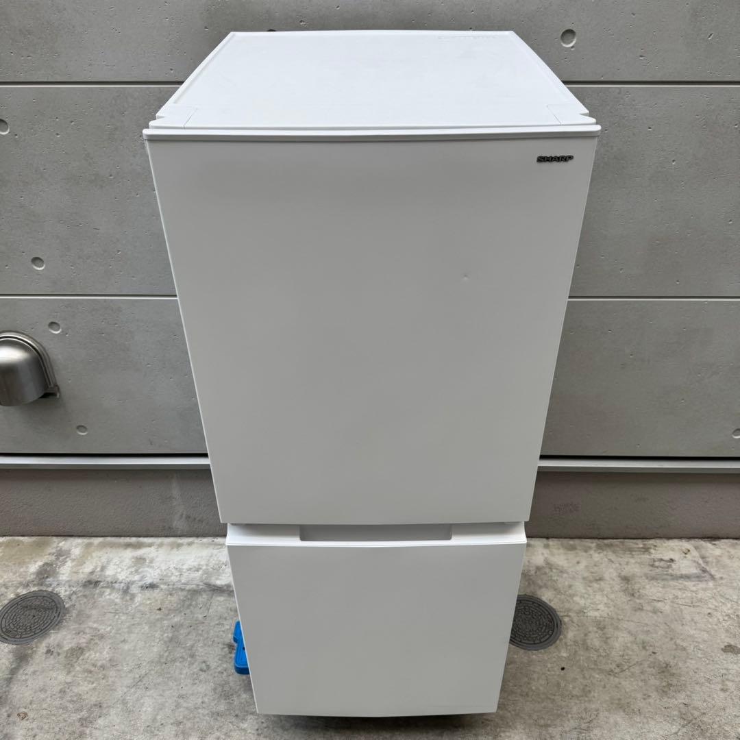 110⭐️2024年製美品★シャープ冷蔵庫　右、左開き　一人暮らし　マットホワイト
