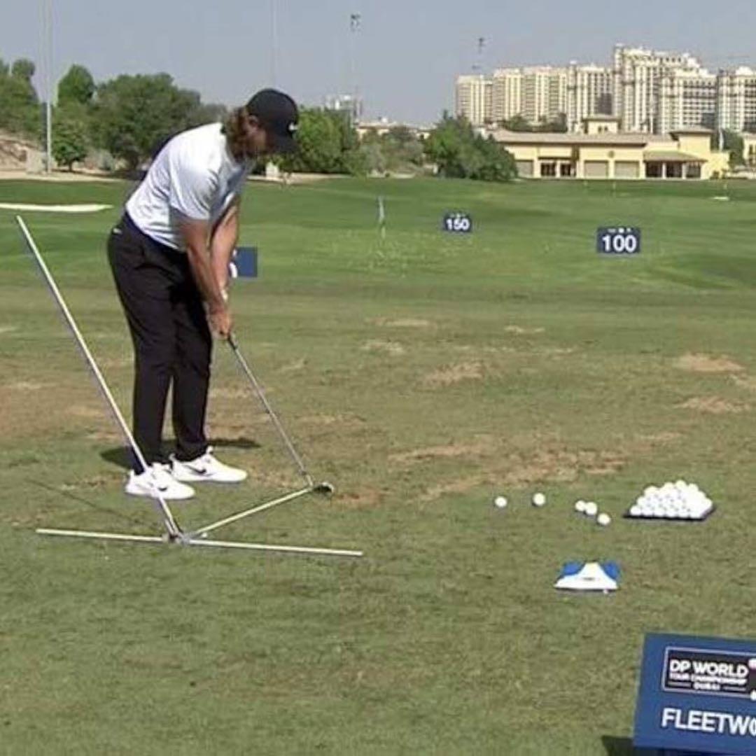 直輸入　スイングプレーンパーフェクター　ゴルフ練習器具