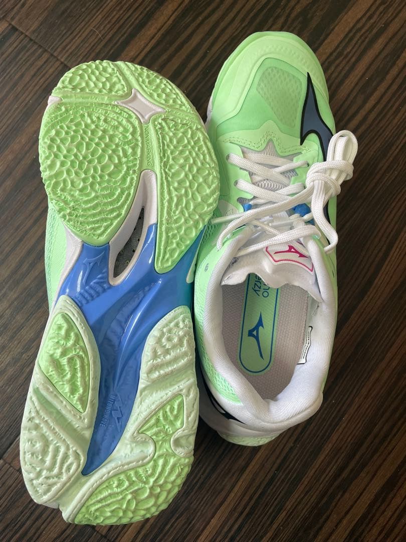 ミズノ　バレーボール　シューズ