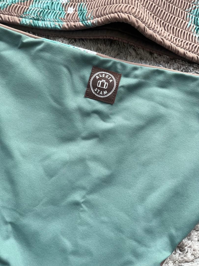 ALEXIA STAM フローラルセパレート水着