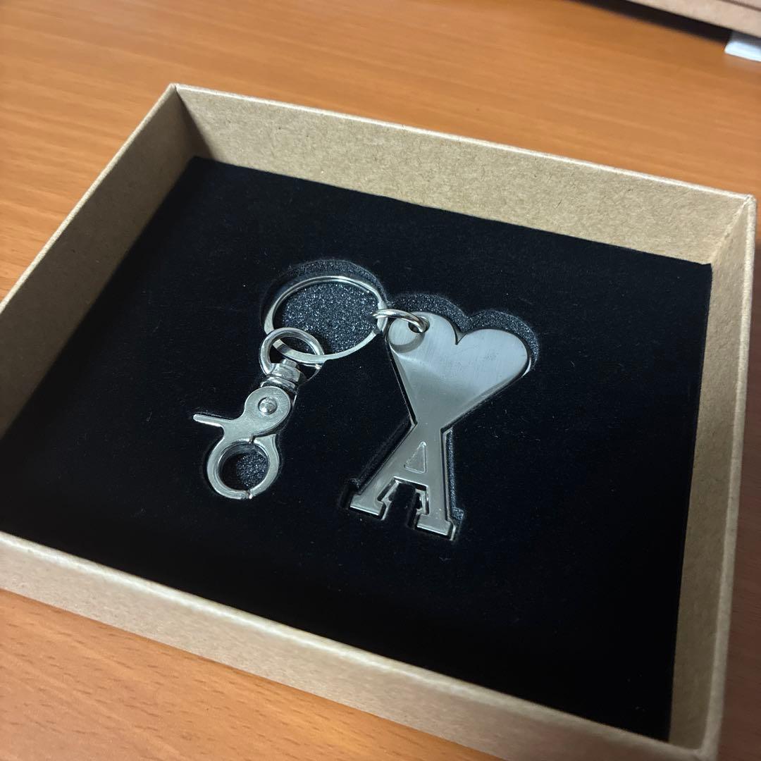アミパリス　ロゴ　ハート　メタルキーリング　キーホルダー　箱なし