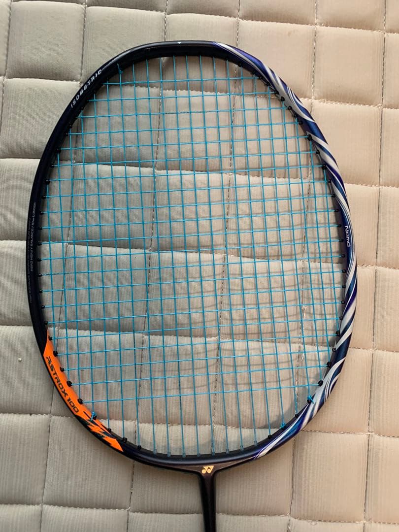 (美品) ヨネックス　アストロクス100ZZ  ダークネイビー3U5G