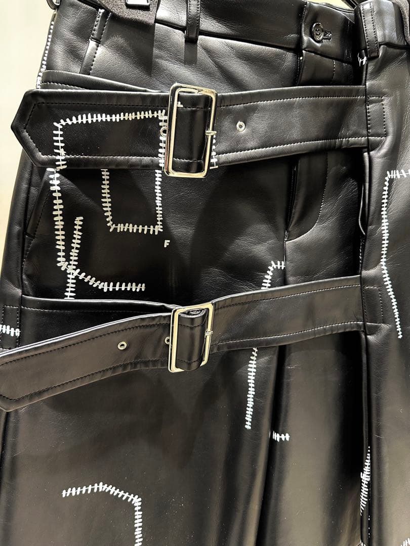 25aw BLACK コムデギャルソン　フェイクレザー　ショートパンツ　ショーツ
