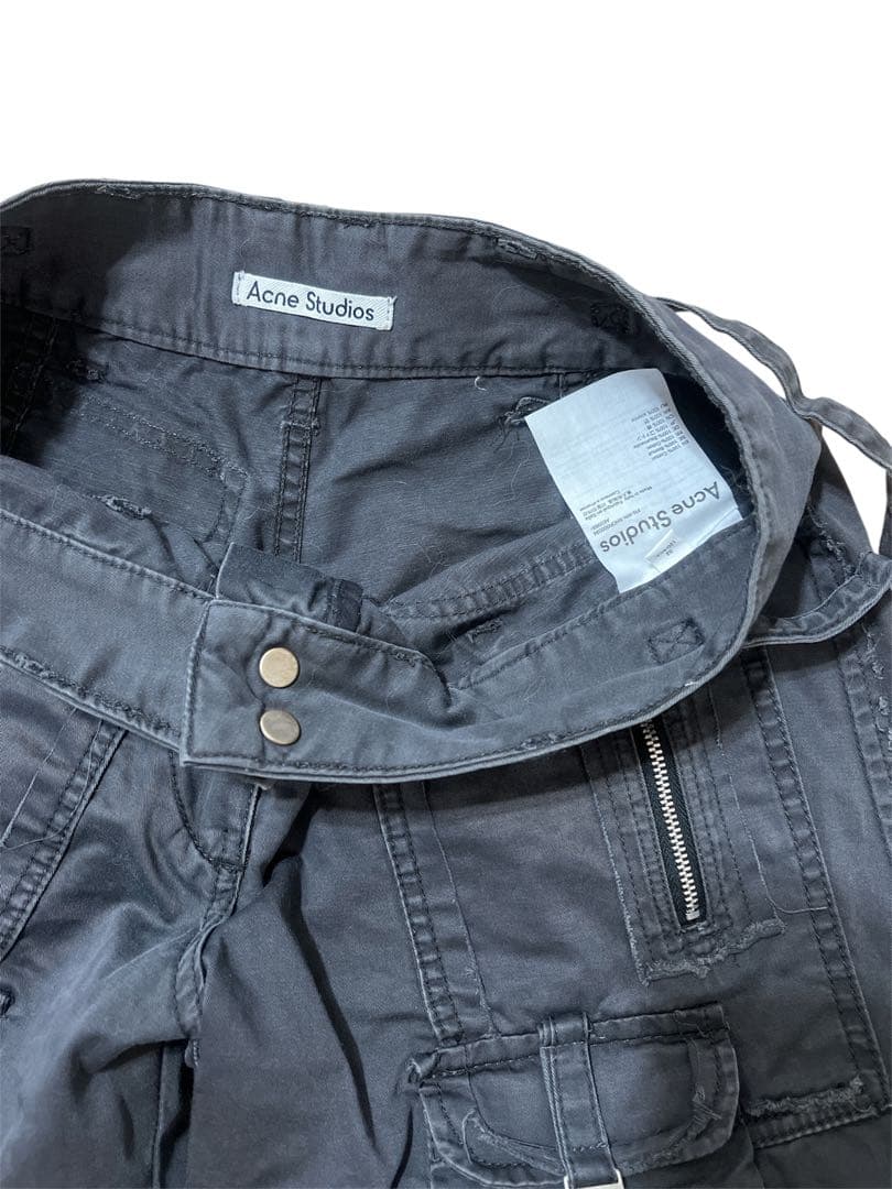 acne studios カーゴ　ダメージ加工　ハーフパンツ