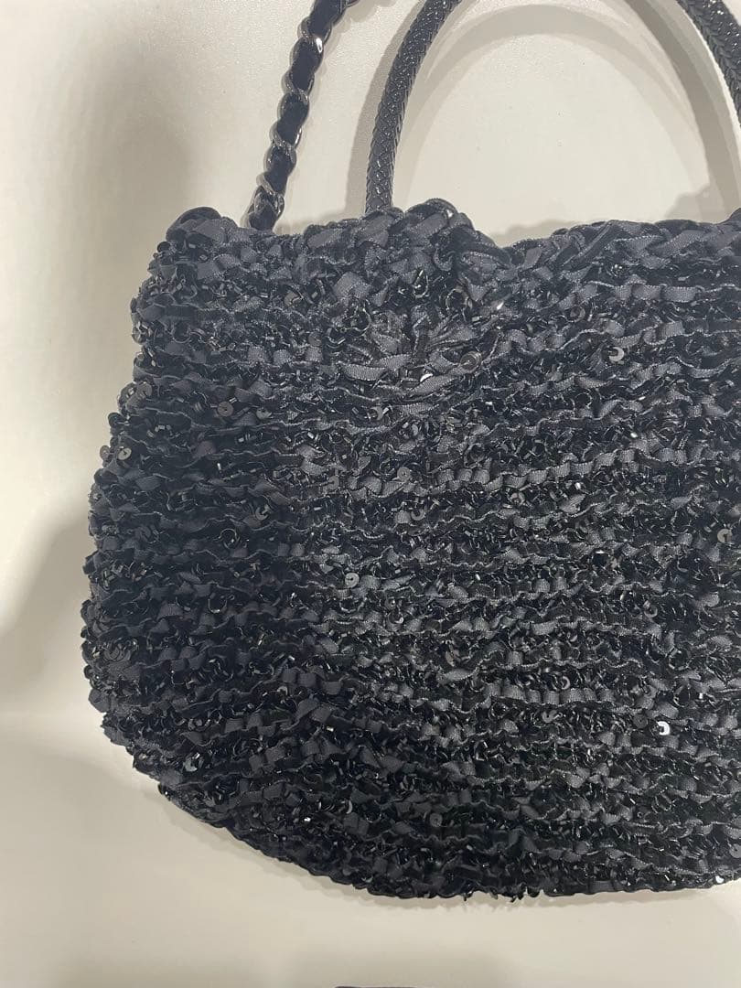 アンテプリマ　チェーンショルダーバッグ