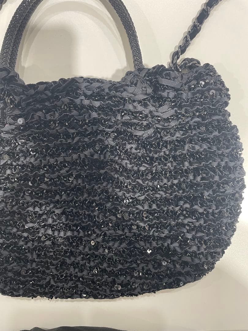 アンテプリマ　チェーンショルダーバッグ