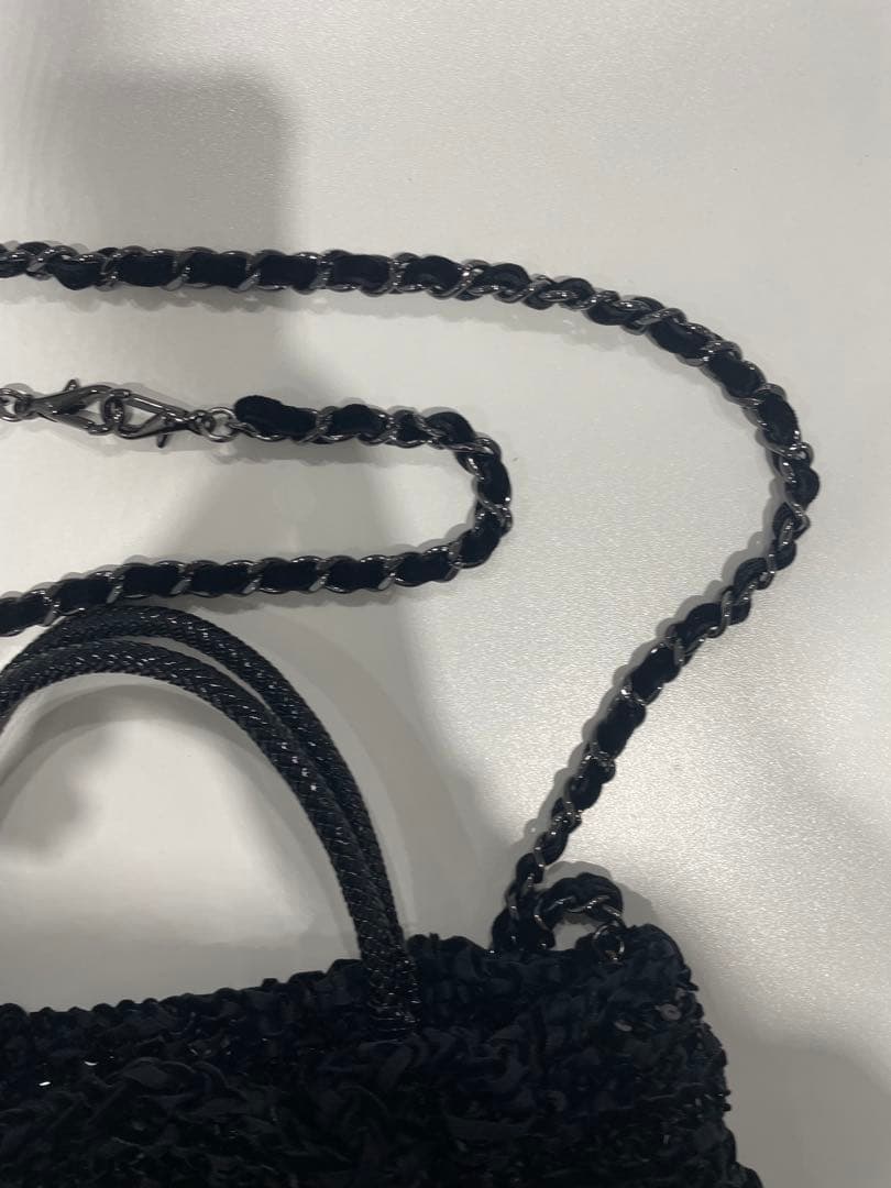 アンテプリマ　チェーンショルダーバッグ