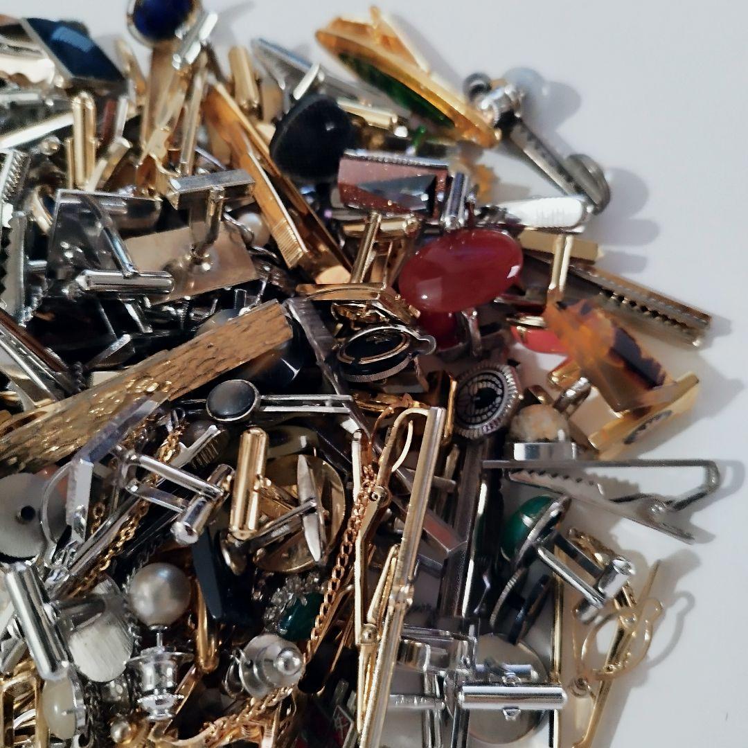 虎*ん様 アクセサリー　まとめ売り　約1.5kg　イミテーション