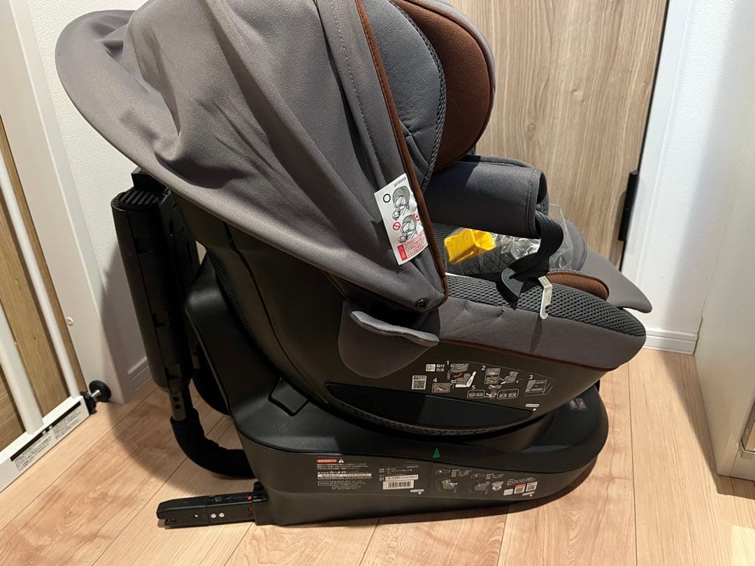 minchan　エールべべ クルット R ウィチャイルドシート