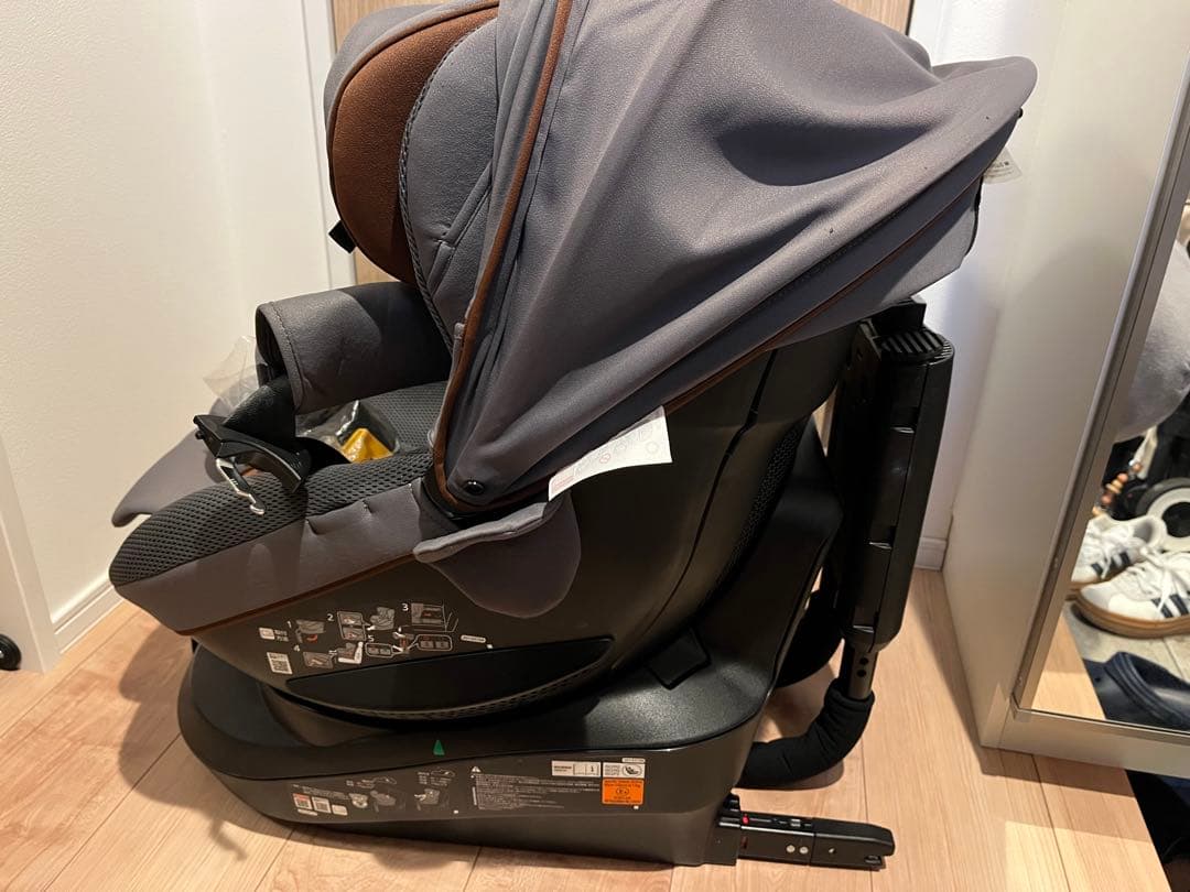 minchan　エールべべ クルット R ウィチャイルドシート