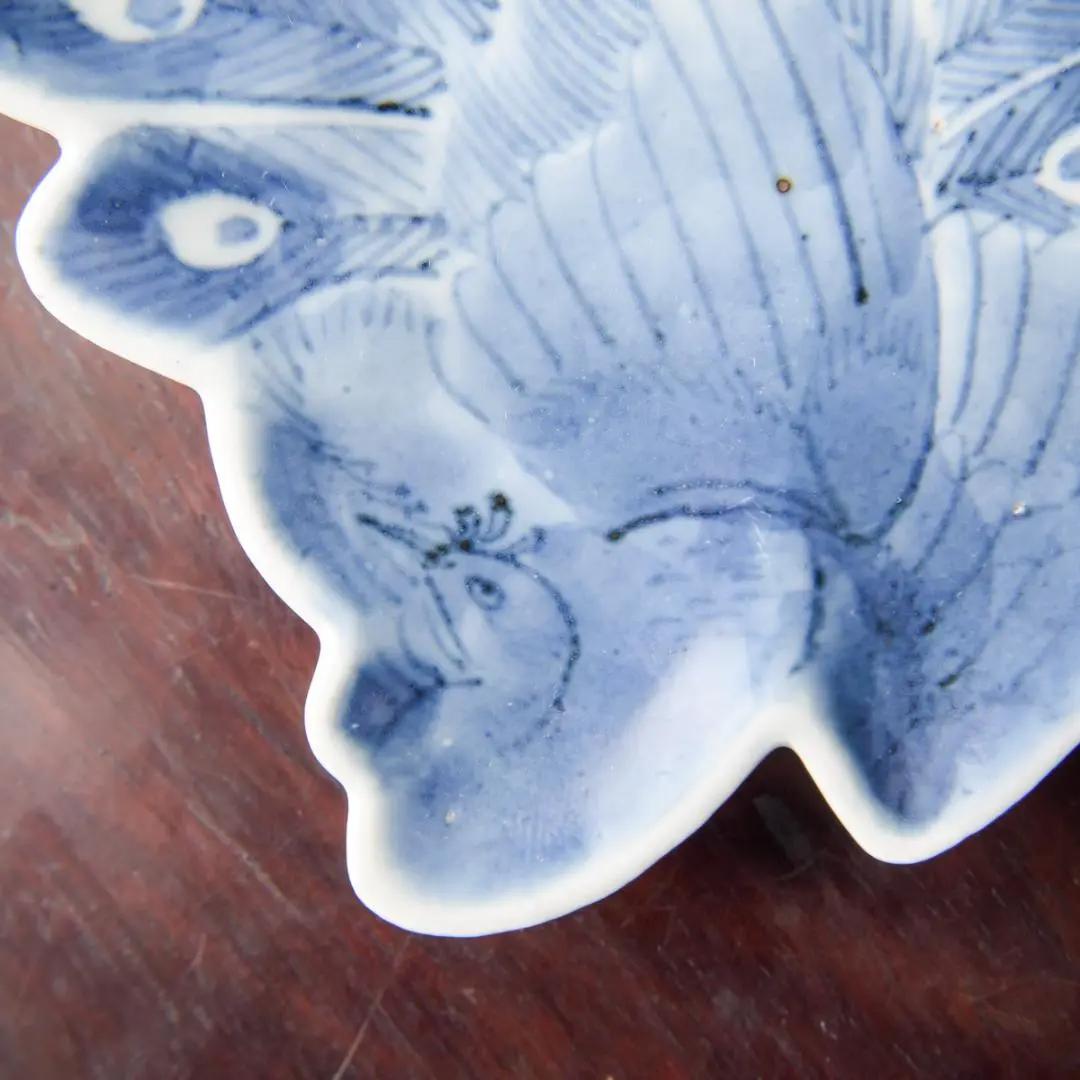 Yuish ◆138◆　鍋島焼絵皿　染付　孔雀図　小皿　藍鍋島　古伊万里