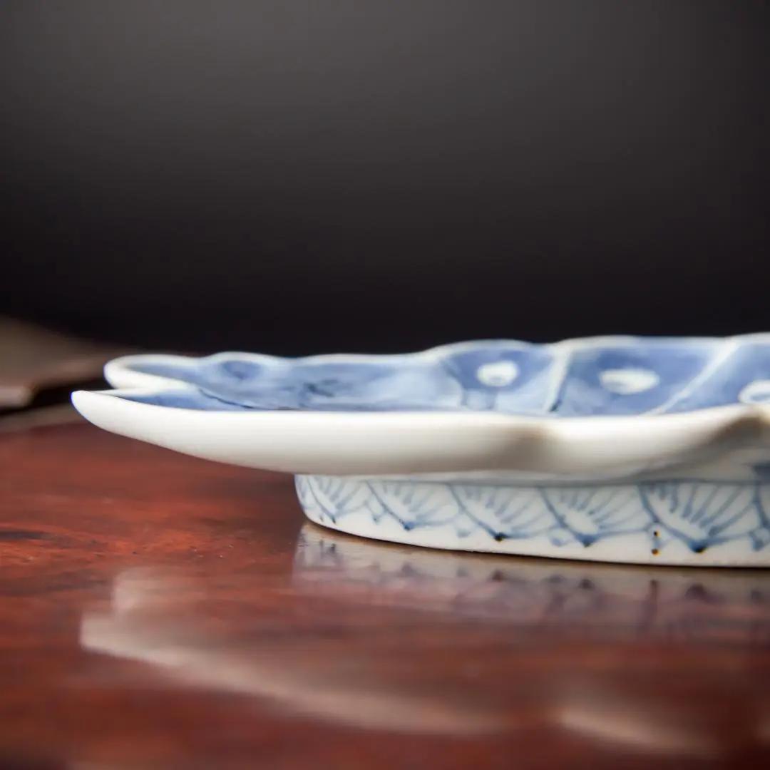 Yuish ◆138◆　鍋島焼絵皿　染付　孔雀図　小皿　藍鍋島　古伊万里