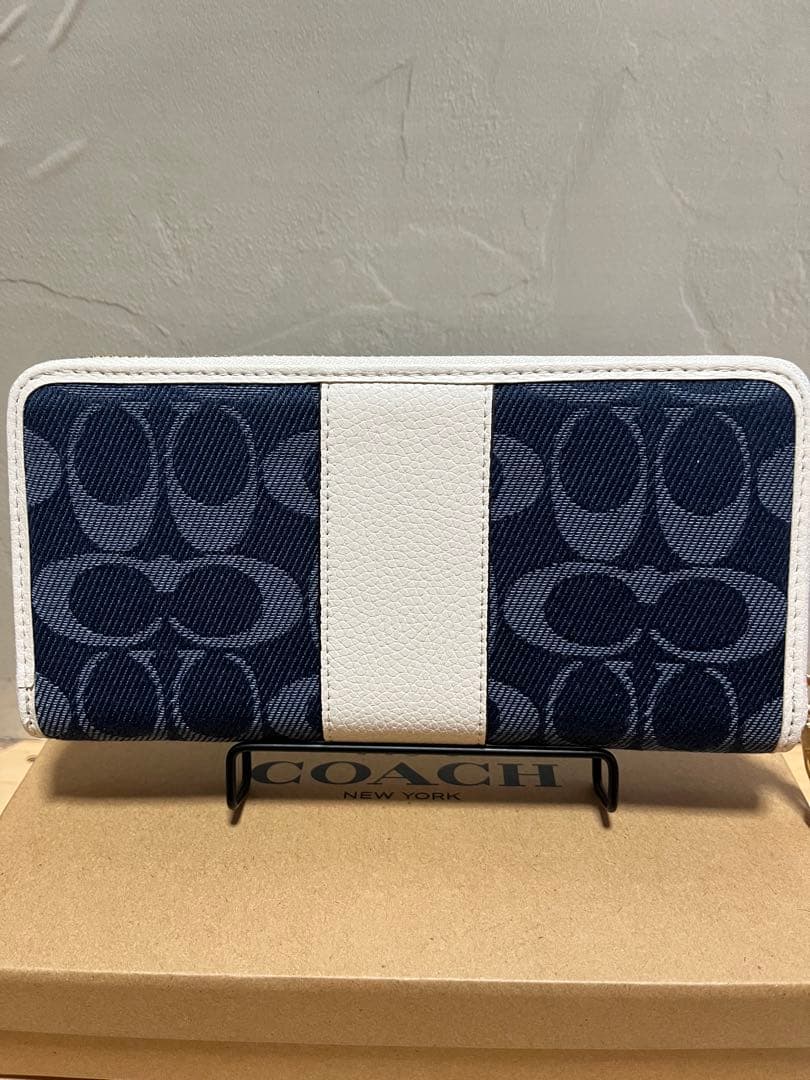 ✨️新品未使用✨️COACH ネイビー ホワイト 長財布