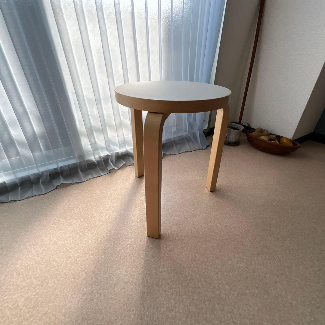 stool60 scope別注リノリウム ヴェイパー 3本脚