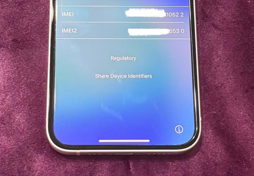 iPhone 13 256GB スターライト SIMフリー 美品｜箱・ケーブル付