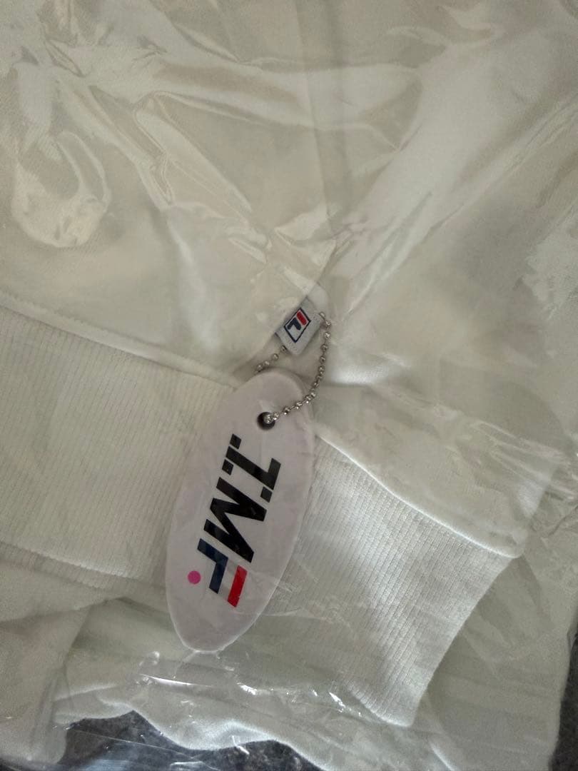 IMP. FILA パーカー ホワイト Mサイズ ロゴ キーホルダー付き