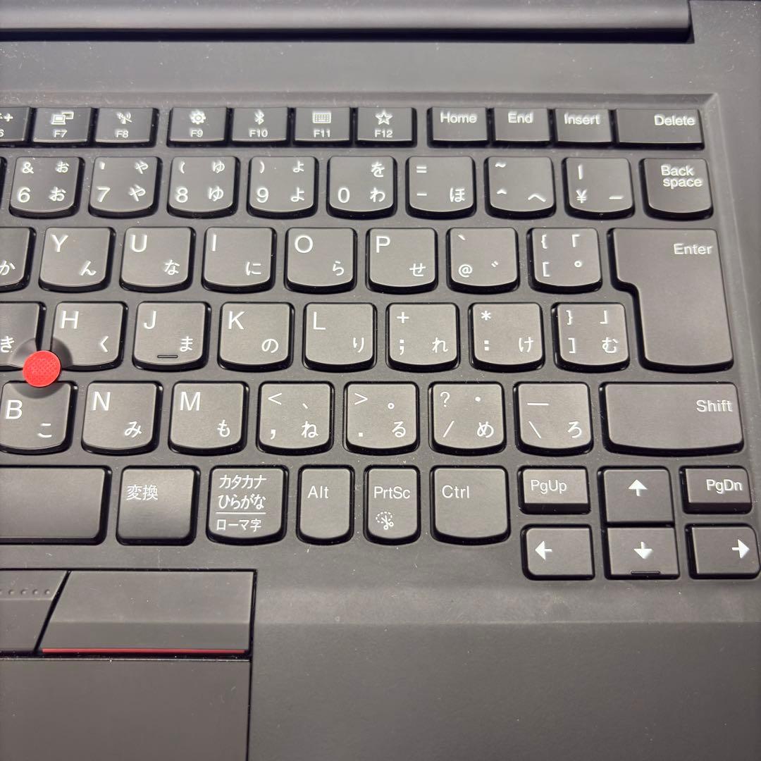 ThinkPad P1 Gen2 Xeon/32GB/T2000/4Kタッチ