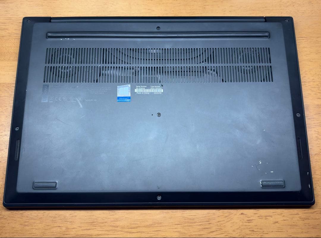 ThinkPad P1 Gen2 Xeon/32GB/T2000/4Kタッチ