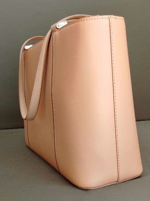 BURBERRY ベージュ トートバッグ