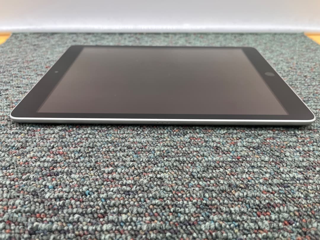 iPad9　第9世代　Wi-Fiモデル　タブレット　A2602　アップル　881