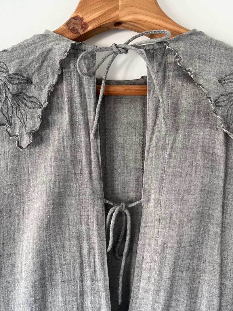 towavase ワンピース　グレー
