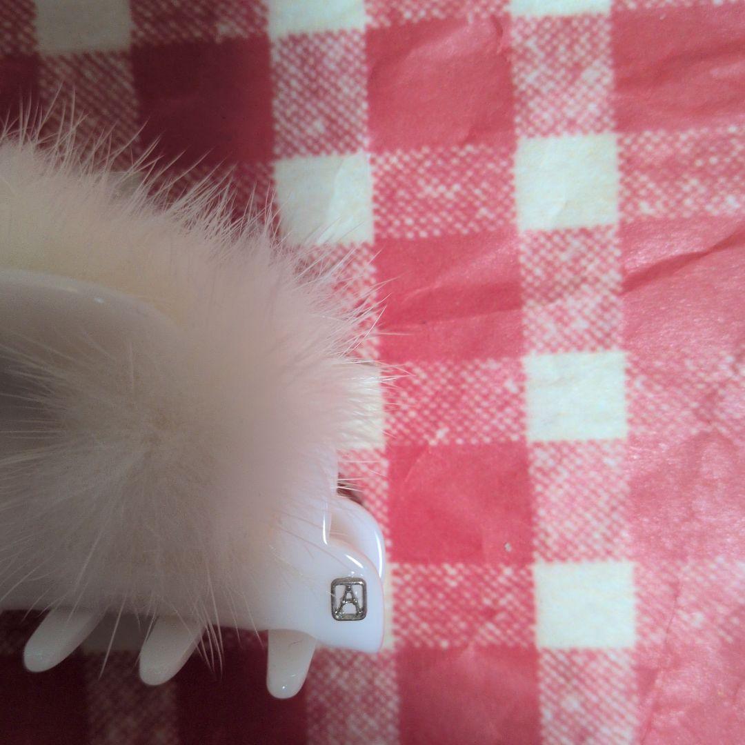 オーロラアレクサンドルドゥパリファー付きホワイトヘアバレッタ