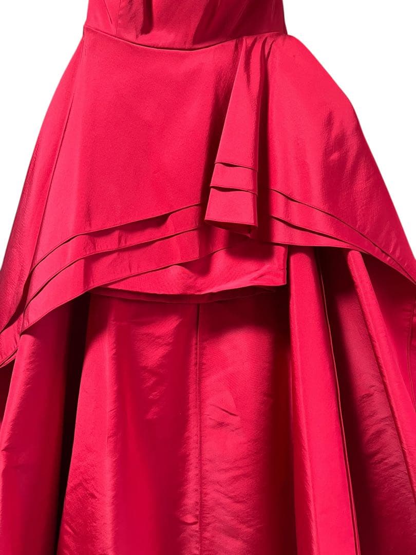 専用 未使用Carolina Herrera Tiered Ruffle