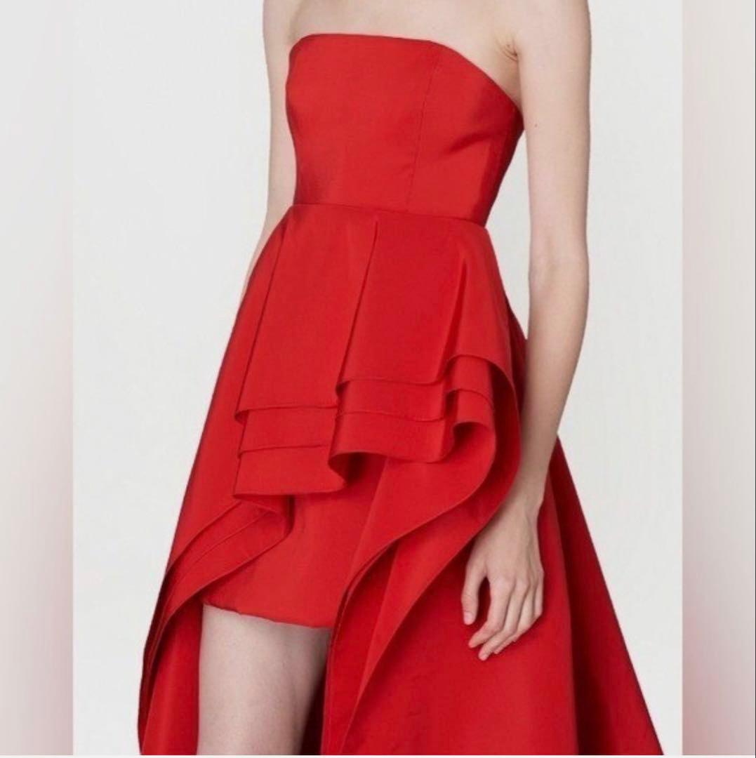 専用 未使用Carolina Herrera Tiered Ruffle