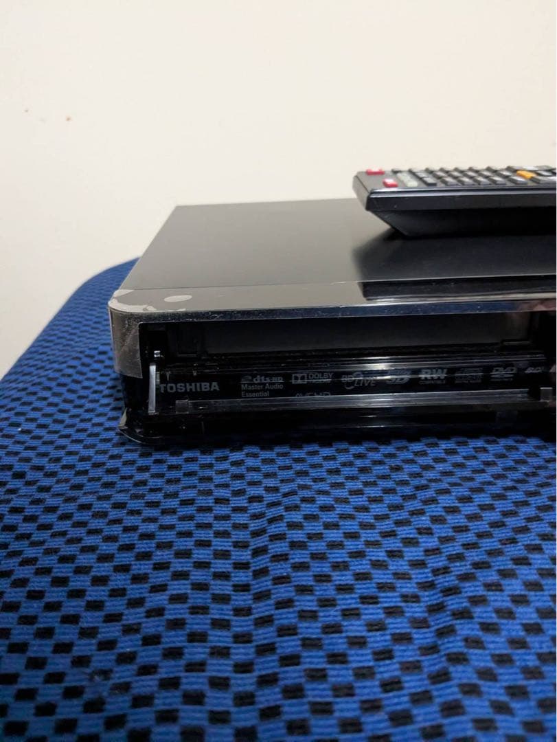16 TOSHIBA ブルーレイレコーダー 本体 リモコン付き