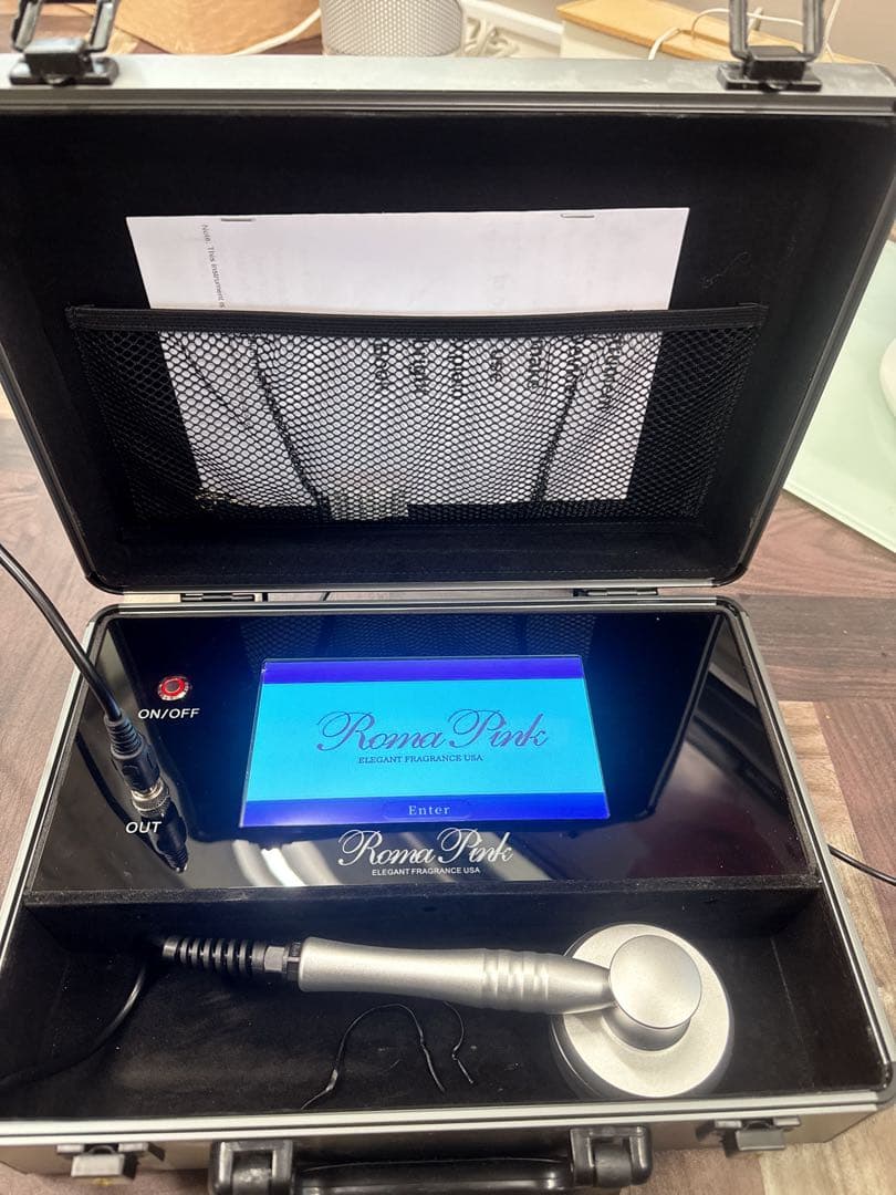 ほぼ未使用‼️ローマピンクLEDライト‼️早い者勝ち❗️ロマピンク