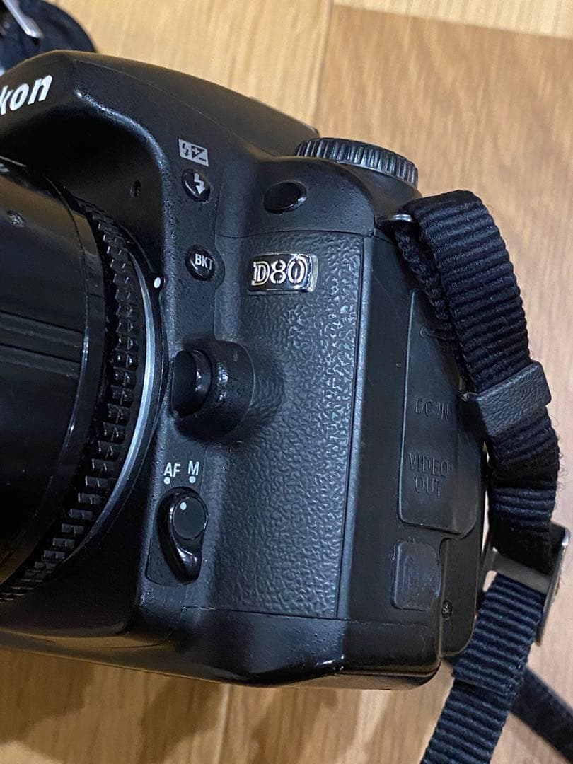 Nikon D80 デジタル一眼AFマクロ　NIKKOR 55㍉　レンズ付　※注