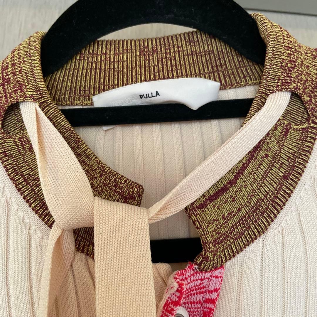 トーガ プルアTogaリブ編みクリーム色カーディガン