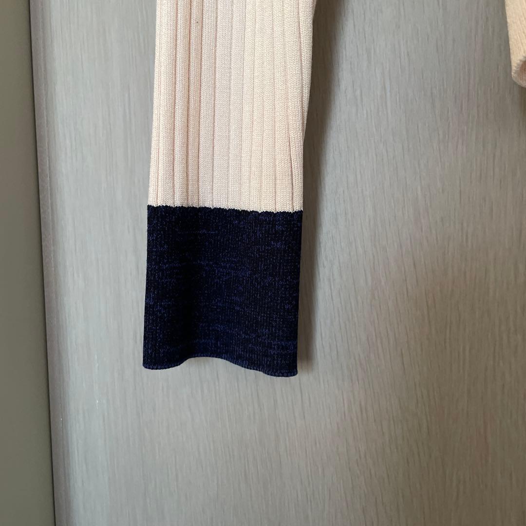 トーガ プルアTogaリブ編みクリーム色カーディガン