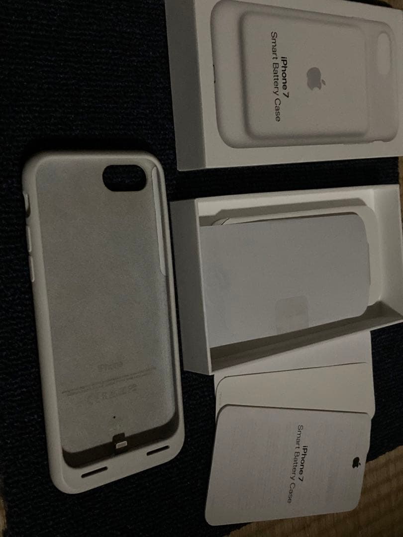 Apple iPhone用バッテリーケース iPhoneSE等 純正品