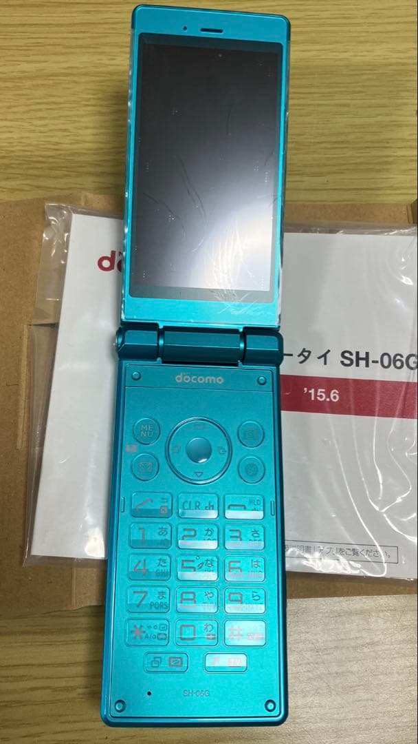 AQUOS ケータイ SH-06G ブルーグリーン かなりキレイ