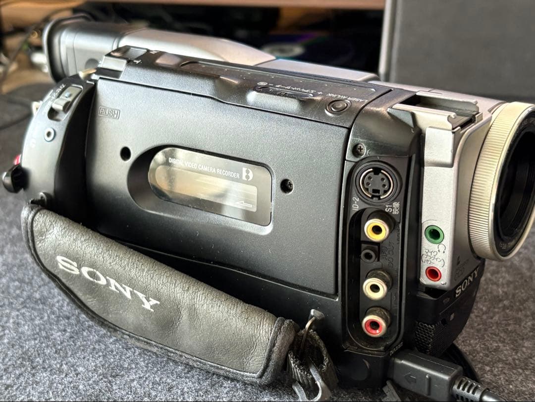 SONY DCR-TRV735 デジタル8 ビデオカメラ本体
