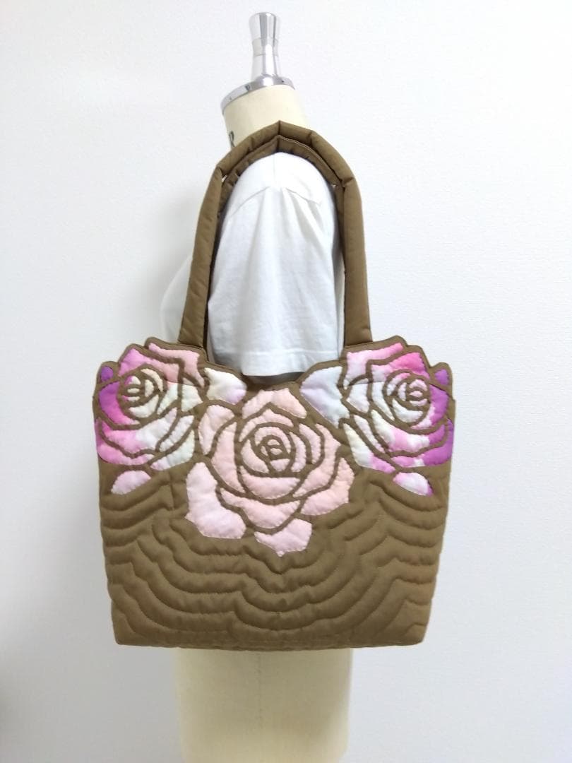 ハワイアンキルト　ハンドメイド　ロケラニトートバッグ