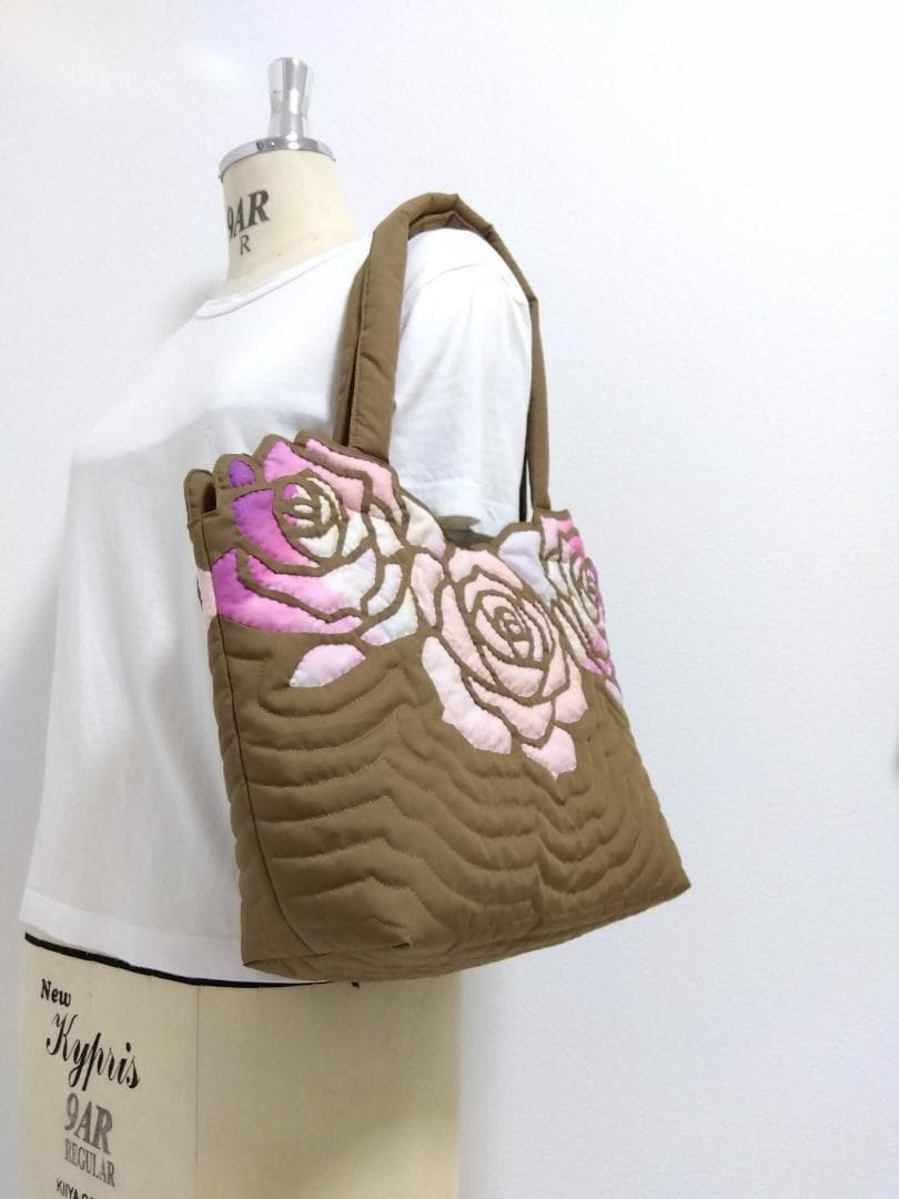 ハワイアンキルト　ハンドメイド　ロケラニトートバッグ