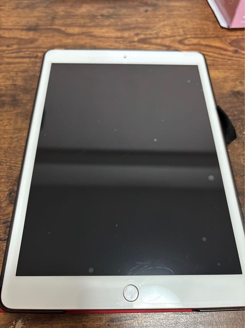 iPad8 32GB WiFiモデル　バッテリー容量93％