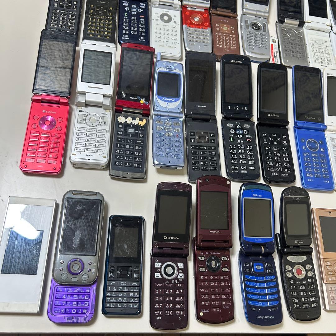 が*ら様 携帯電話本体 大量 まとめ 62台セット 動作未確認 ジャンク ガラケ