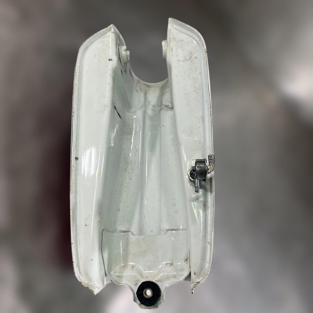 APE エイプ ガソリンタンク キーキャップ付き 美品級