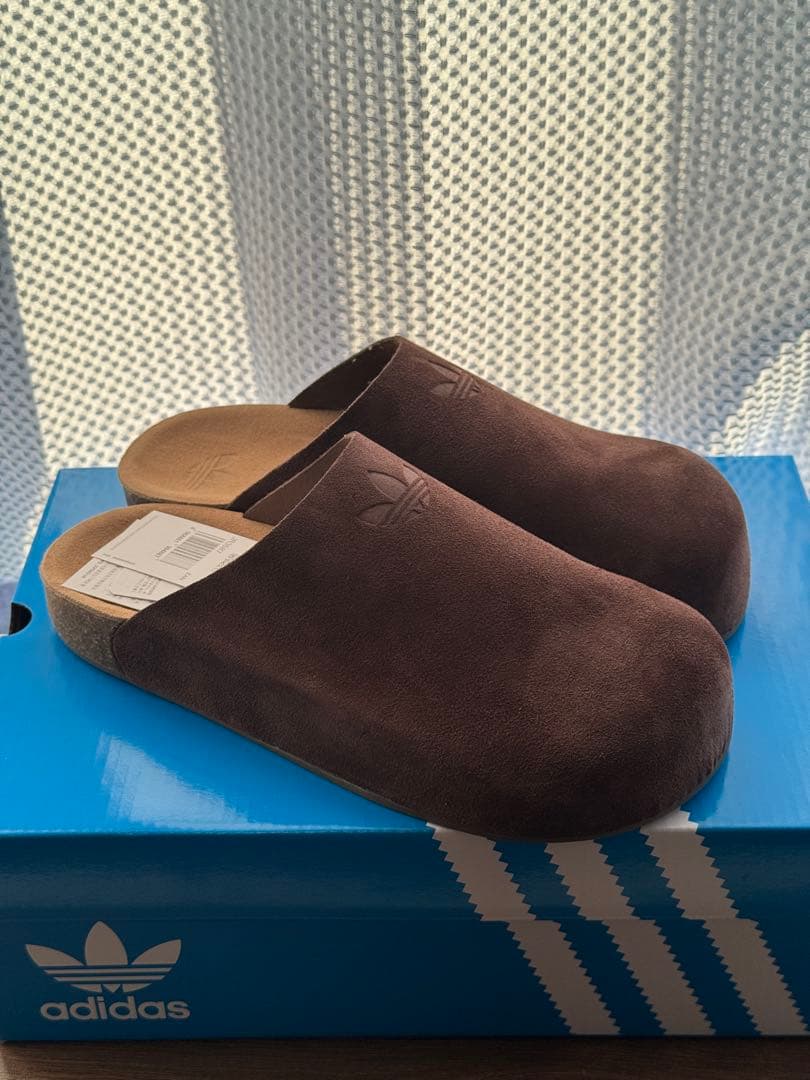 adidas スエード クロッグ サンダル ブラウン 26cm