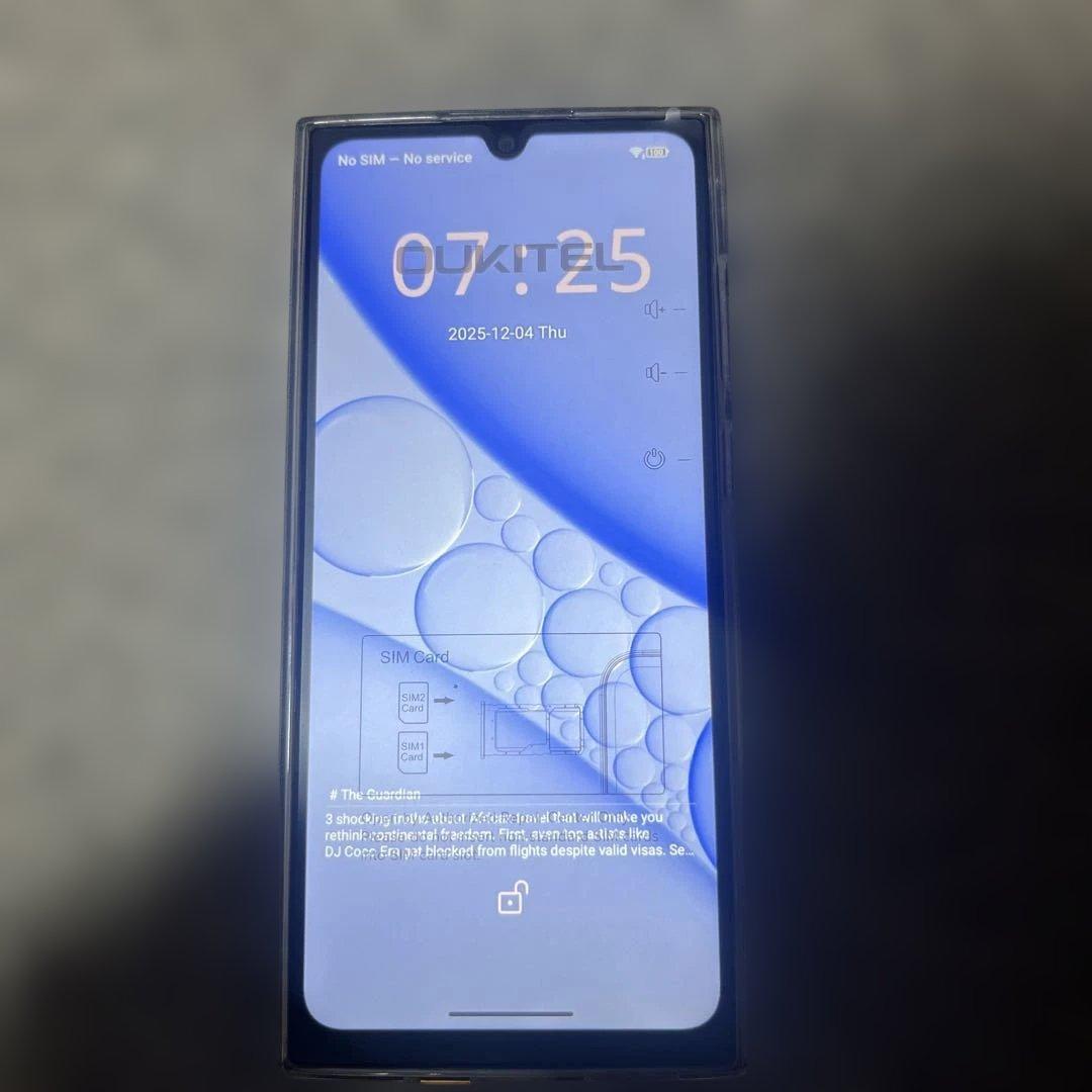 OUKITEL C61 デュアルSIM トリプルカメラ