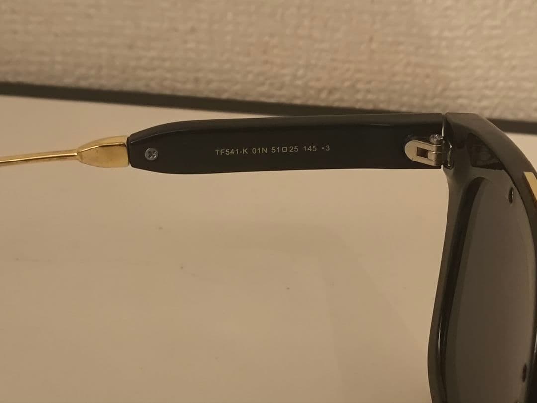 TF541-K 01N トムフォード サングラス ウェリントン ゴールド