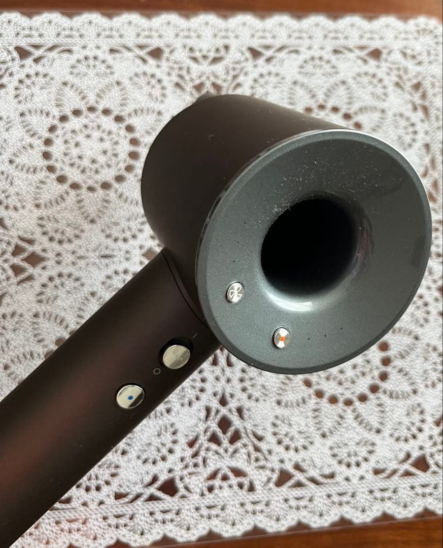 ハンドヘルド式ヘアドライヤー ダークグレー