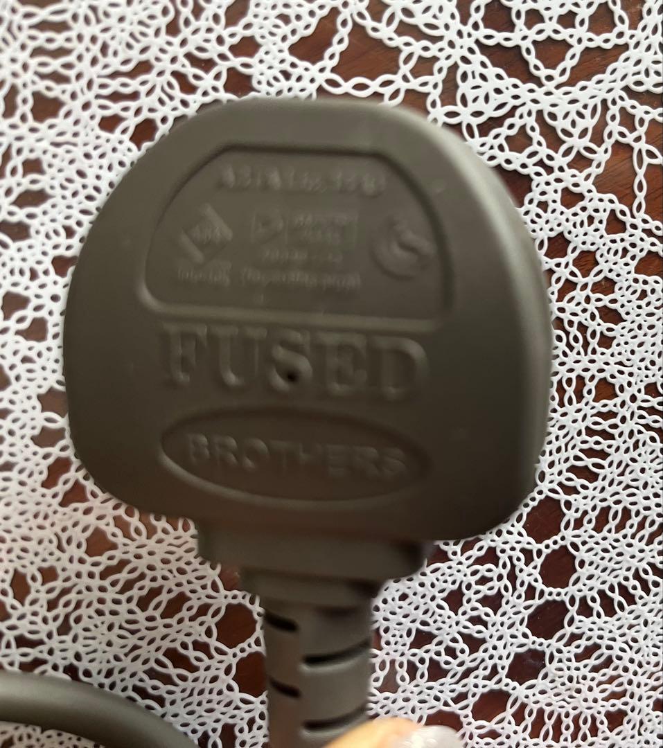 ハンドヘルド式ヘアドライヤー ダークグレー