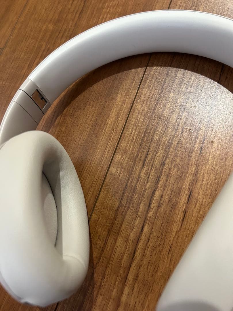 Beats Studio Pro サンドストーン 保証付き　美品