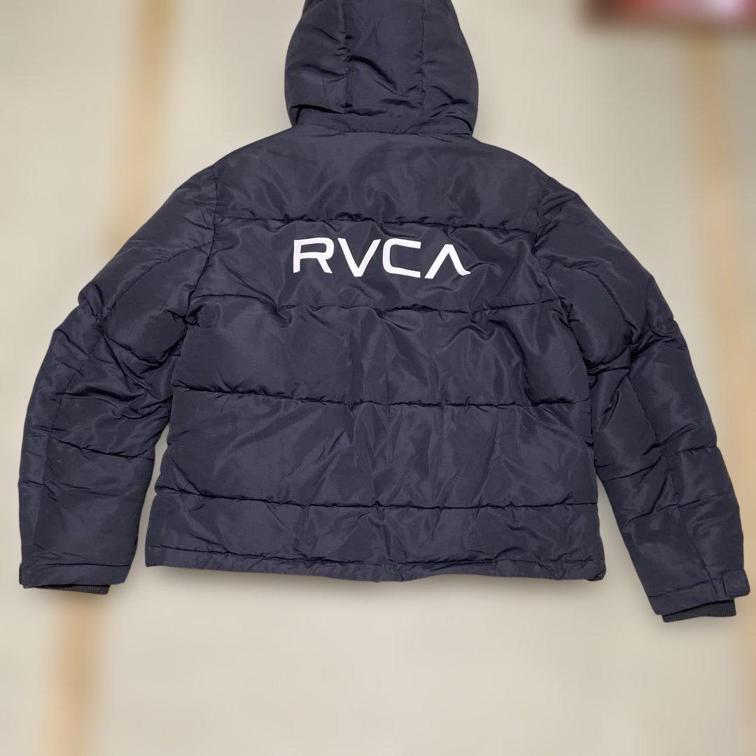 RVCA ブラックダウンジャケット フード付き　Mサイズ