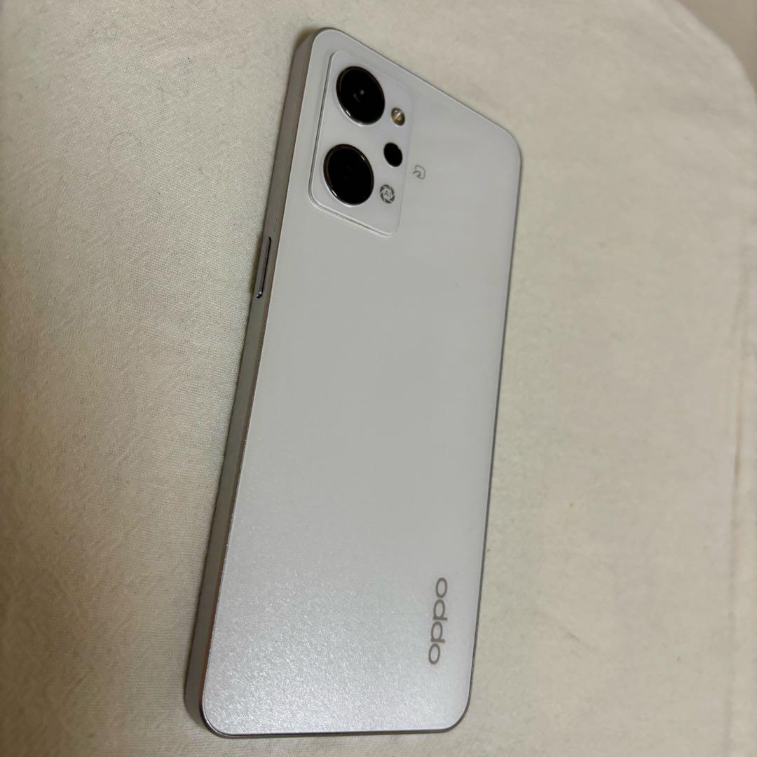 Oppo Reno 9A （ムーンホワイト） 本体