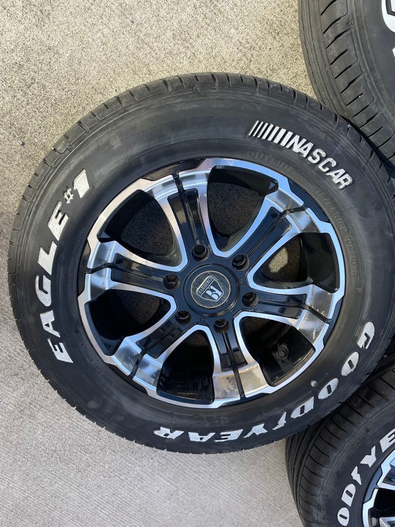 ハイエース　FLEX ホワイトレター　バルベロ　16インチ